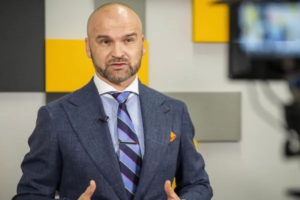 Brzoska ujawnia kulisy oszukańczych reklam na Facebooku i Instagramie. „Meta widzi to lepiej niż my, i dalej kasuje pieniądze”