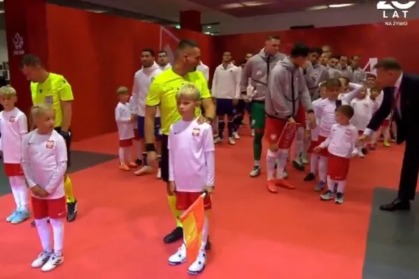 Kulesza podmienił dziecko przy Lewandowskim? Nagranie nagle zniknęło
