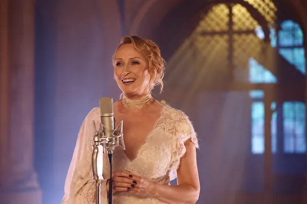 Anita Lipnicka wróciła do przeboju sprzed 30 lat. Fani nie kryją wzruszenia [WIDEO]
