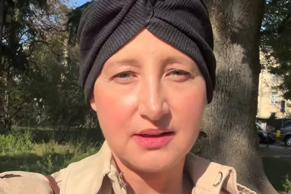 Znana aktorka walczy z nowotworem piersi. Nagrała szczery do bólu apel